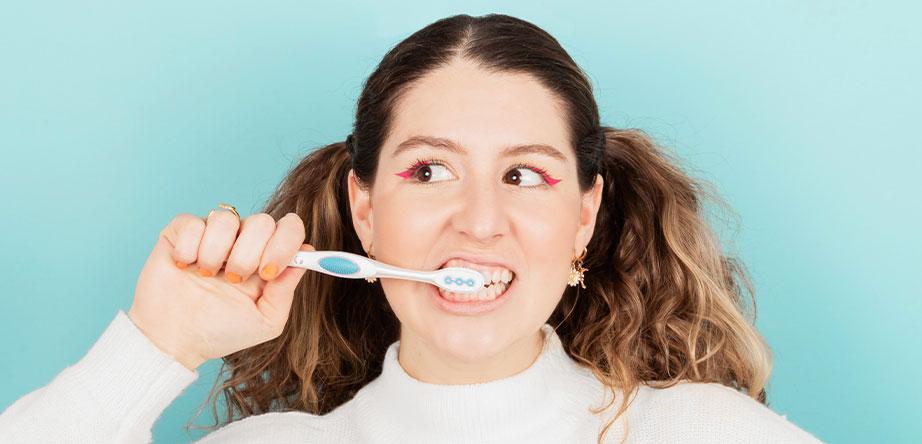 The Importance of Oral Hygiene: A Comprehensive Guide to Maintaining a Healthy Smile